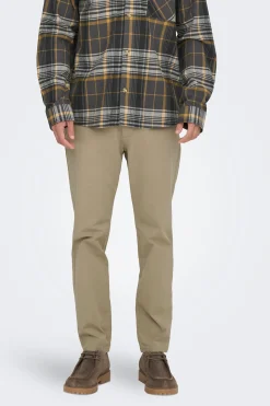Pantal&oacute;n largo regular fit