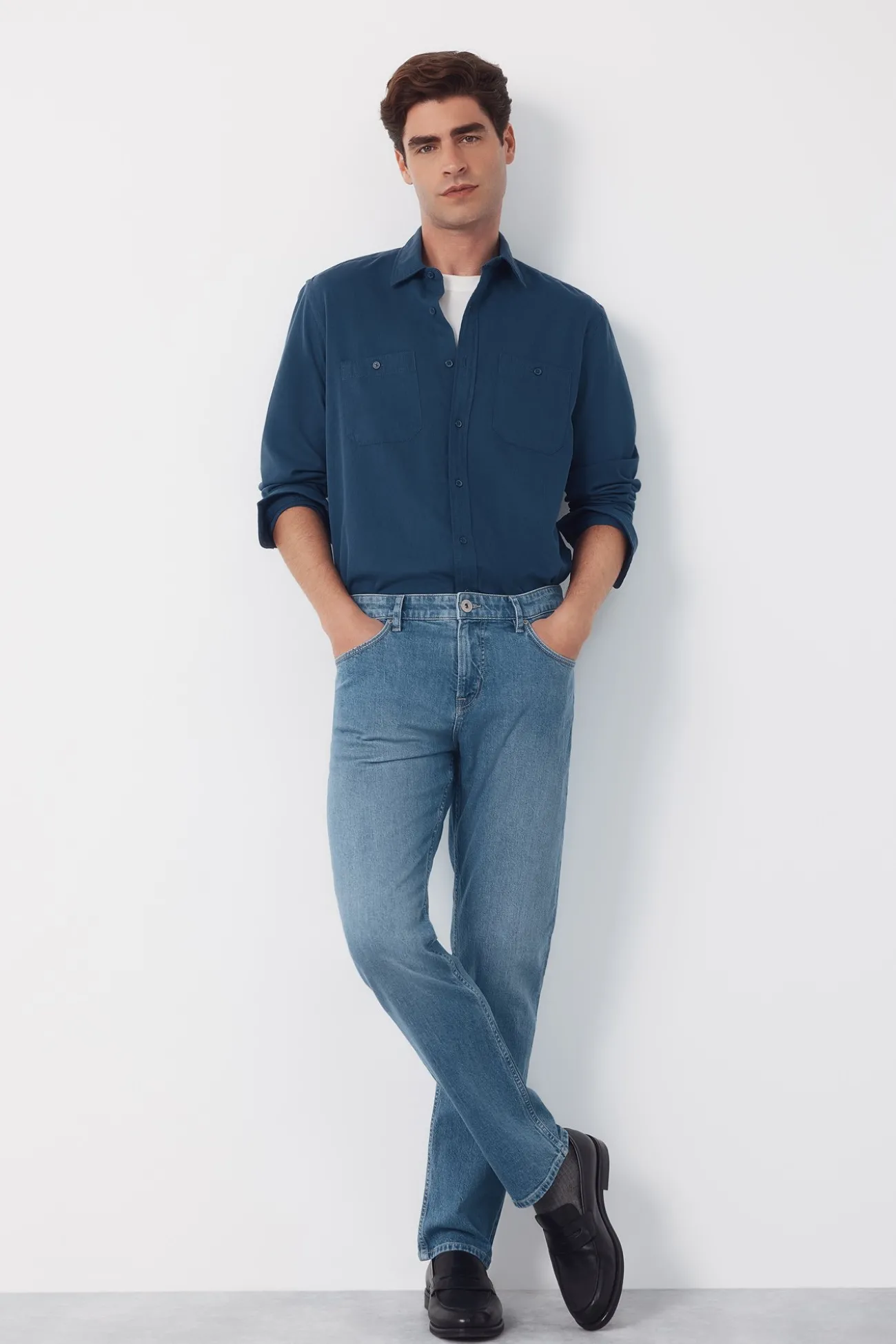 Pantalón vaquero ligero regular fit