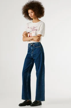 Pantal&oacute;n vaquero recto tiro ultra alto