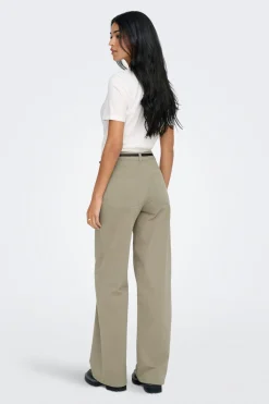 Pantal&oacute;n wide con cintur&oacute;n