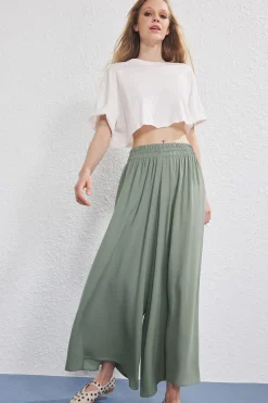 Pantalones anchos ligeros