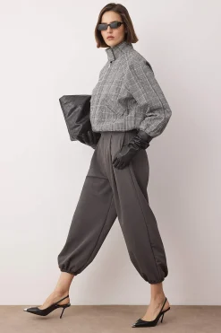 Pantalones bombachos fluídos