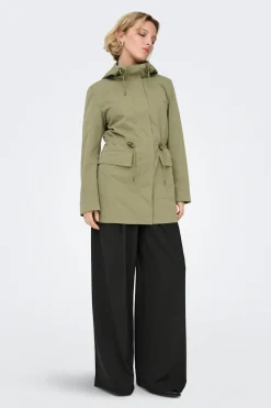 Parka con capucha