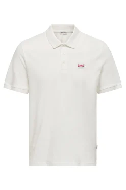 Polo con detalle frontal