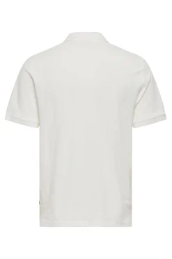 Polo con detalle frontal