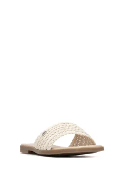 Sandalia plana macram&eacute;