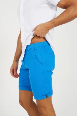 Short b&aacute;sico con cinco bolsillos