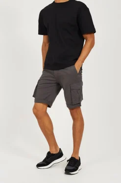 Short cargo con siete bolsillos