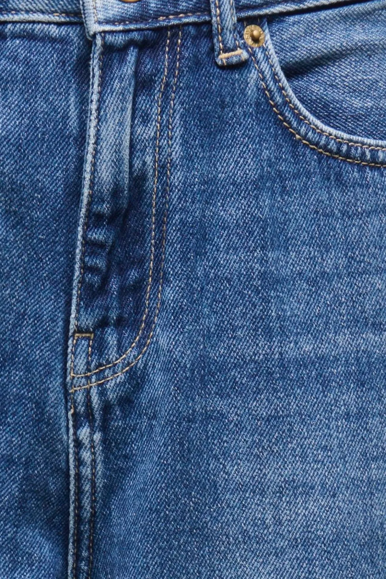 Short denim de corte holgado