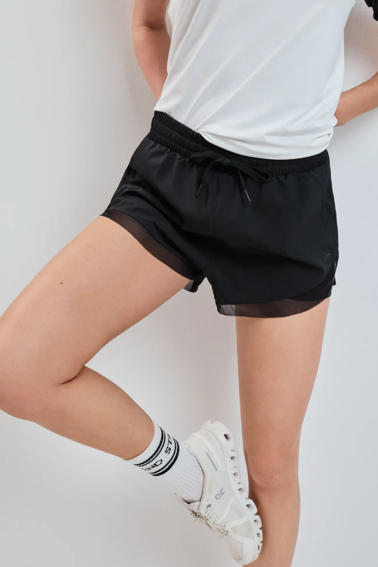 Short ultra ligero malla negro