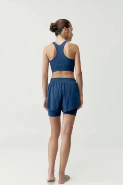 Top deportivo Bikila Azul marino