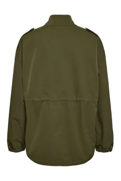 Trench corto militar