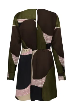 Vestido corto satinado