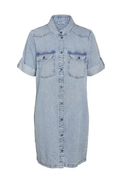 Vestido corto vaquero con manga corta, cuello y bolsillos frontales