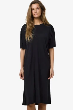 Vestido estilo camiseta midi de manga corta