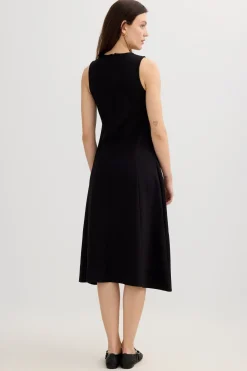 Vestido midi nudo