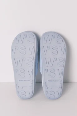 Zapatillas casa azul cerezas
