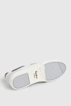 Zapatillas Clásicas Con Detalles En Ante