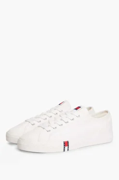 Zapatillas con bandera