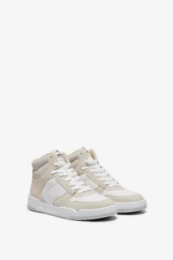 Zapatillas con cordones