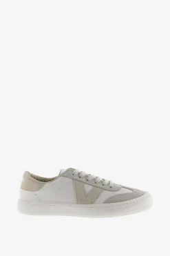 Zapatillas de efecto piel