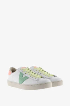 Zapatillas de piel Victoria Berl&iacute;n con piezas fl&uacute;or