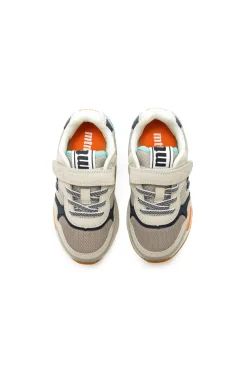 Zapatillas deportivas estilo urbano