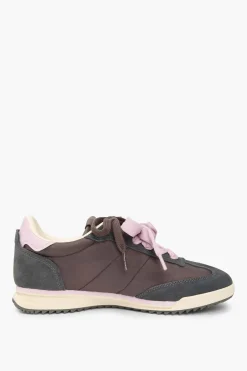 Zapatillas retro Tommy Jeans en marr&oacute;n y rosa