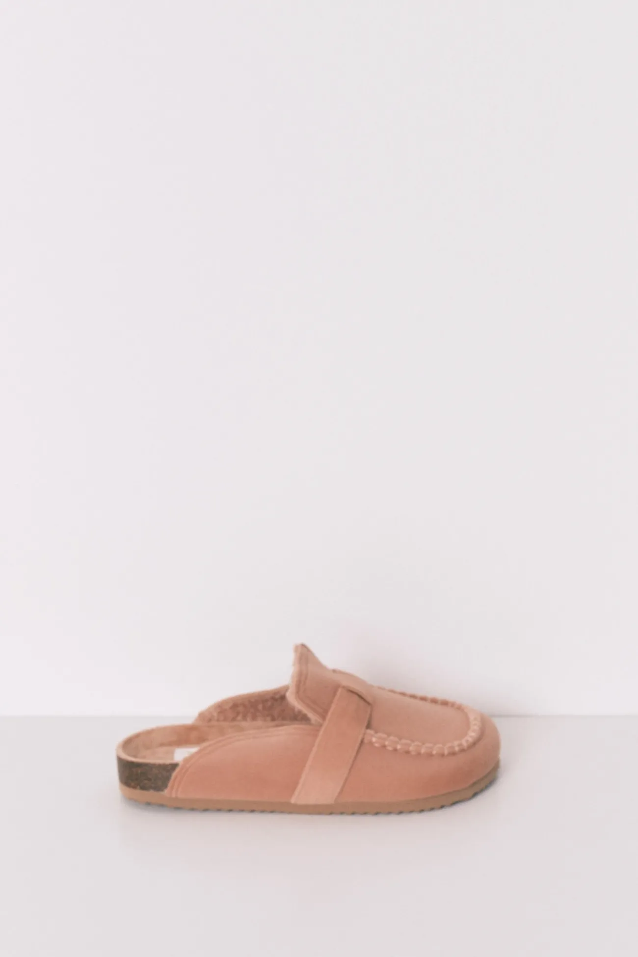 Zapatillas tipo zueco ante rosa